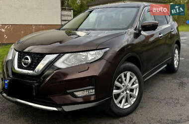 Внедорожник / Кроссовер Nissan X-Trail 2019 в Львове