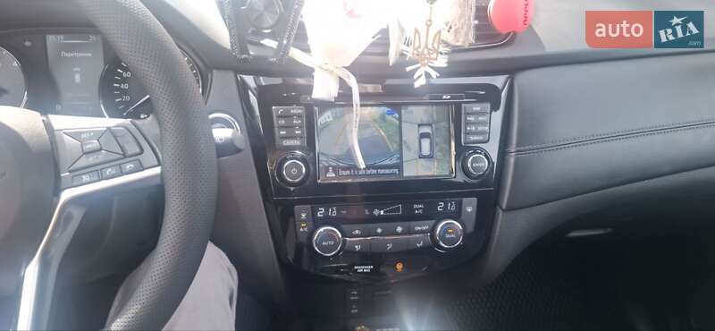 Внедорожник / Кроссовер Nissan X-Trail 2017 в Чернигове