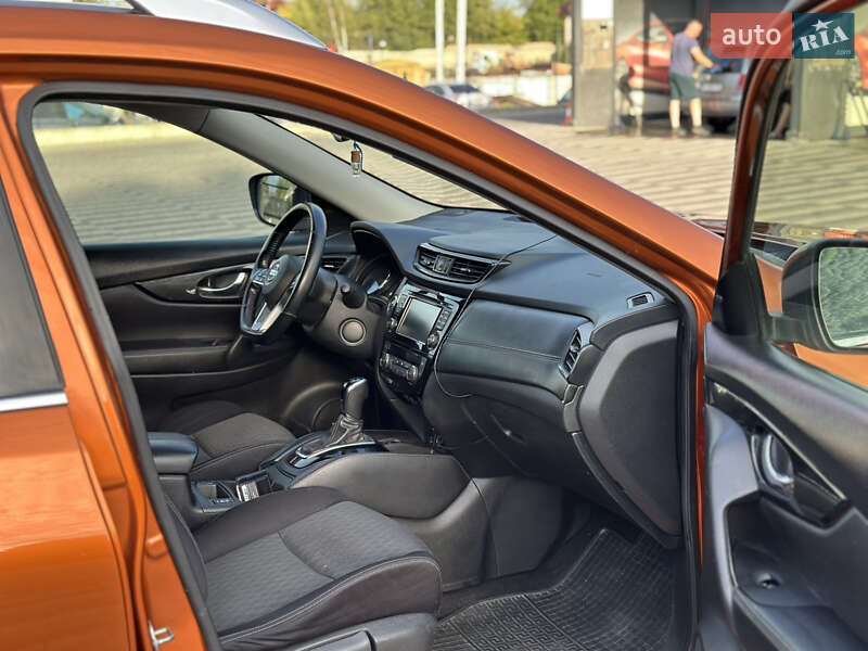 Позашляховик / Кросовер Nissan X-Trail 2018 в Львові