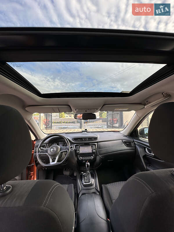 Позашляховик / Кросовер Nissan X-Trail 2018 в Львові