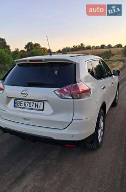 Внедорожник / Кроссовер Nissan X-Trail 2016 в 