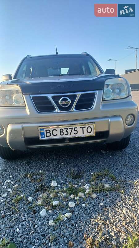Позашляховик / Кросовер Nissan X-Trail 2003 в Львові фото 14 Позашляховик / Кросовер Nissan X-Trail 2003 в Львові