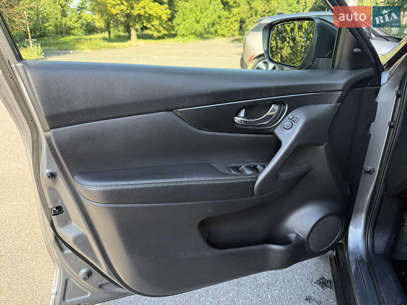 Позашляховик / Кросовер Nissan X-Trail 2017 в Вінниці