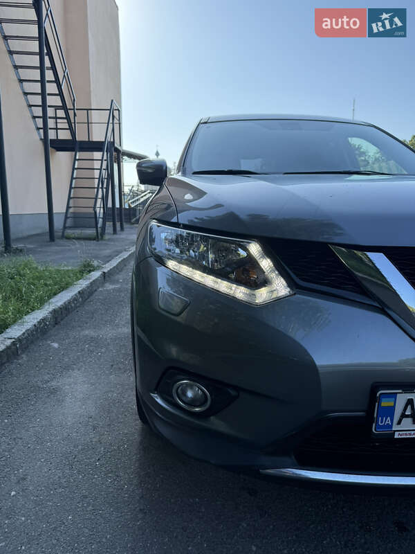 Позашляховик / Кросовер Nissan X-Trail 2017 в Вінниці