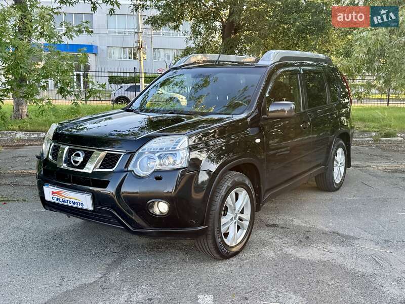Внедорожник / Кроссовер Nissan X-Trail 2013 в Киеве