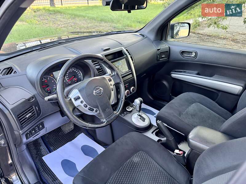 Внедорожник / Кроссовер Nissan X-Trail 2013 в Киеве