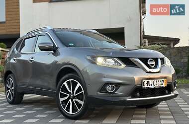 Позашляховик / Кросовер Nissan X-Trail 2015 в Стрию