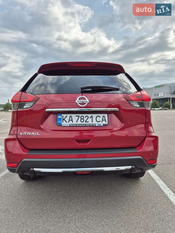 Позашляховик / Кросовер Nissan X-Trail 2017 в Києві