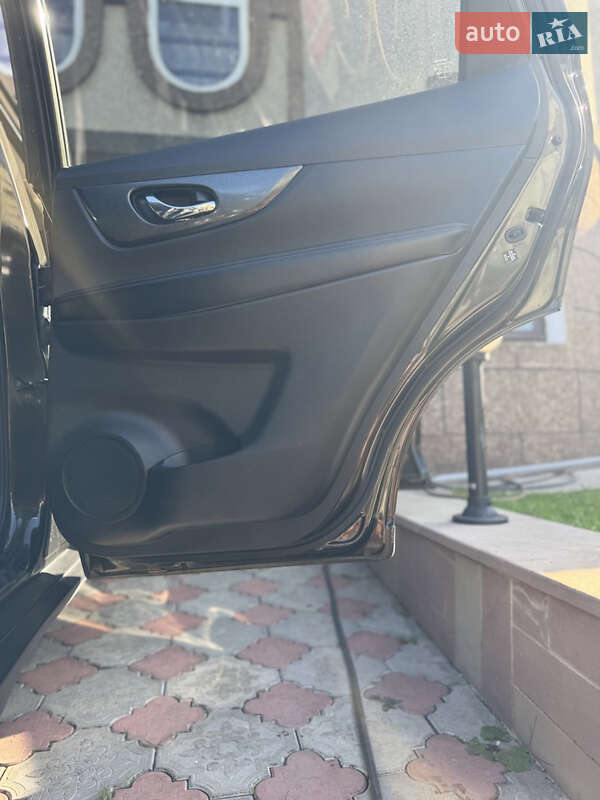 Позашляховик / Кросовер Nissan X-Trail 2016 в Тернополі