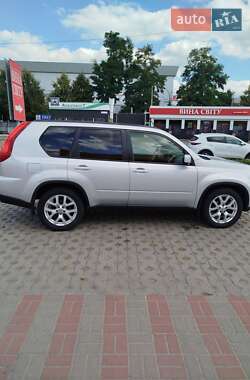 Внедорожник / Кроссовер Nissan X-Trail 2012 в 
