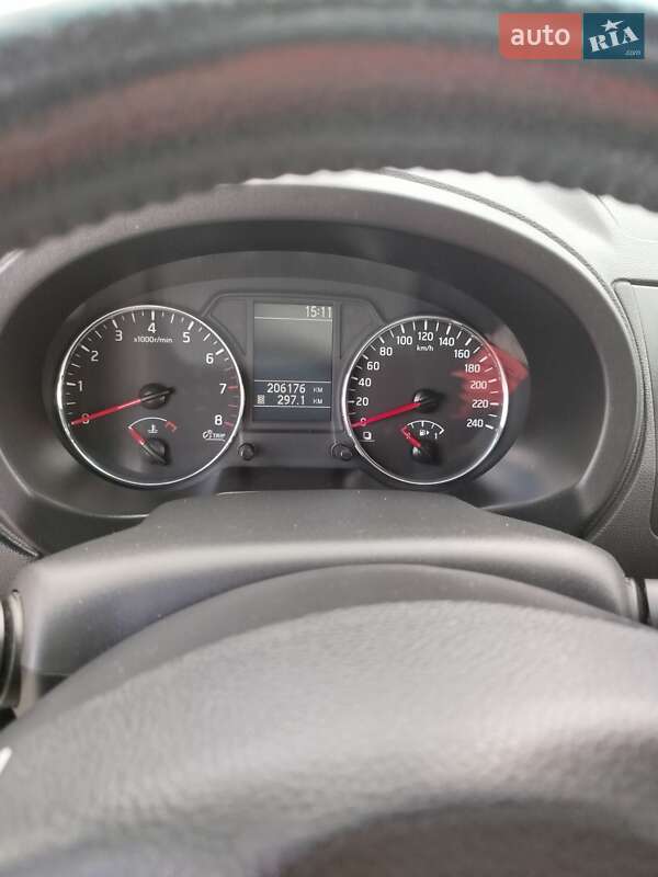 Позашляховик / Кросовер Nissan X-Trail 2012 в Києві