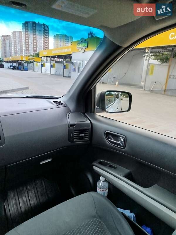 Позашляховик / Кросовер Nissan X-Trail 2012 в Києві