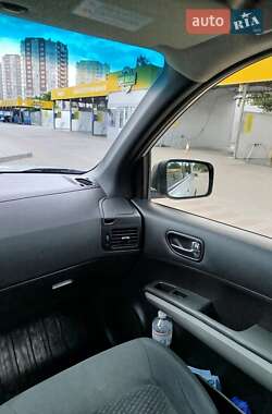 Внедорожник / Кроссовер Nissan X-Trail 2012 в 