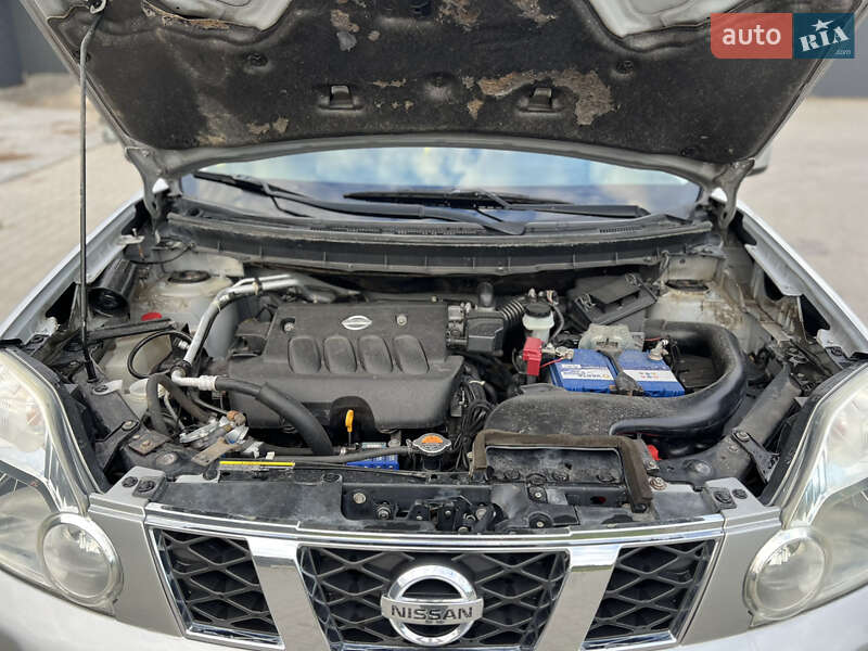 Внедорожник / Кроссовер Nissan X-Trail 2010 в Ярмолинцах