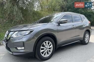 Внедорожник / Кроссовер Nissan X-Trail 2019 в 