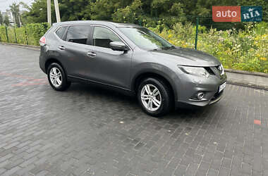 Внедорожник / Кроссовер Nissan X-Trail 2015 в 
