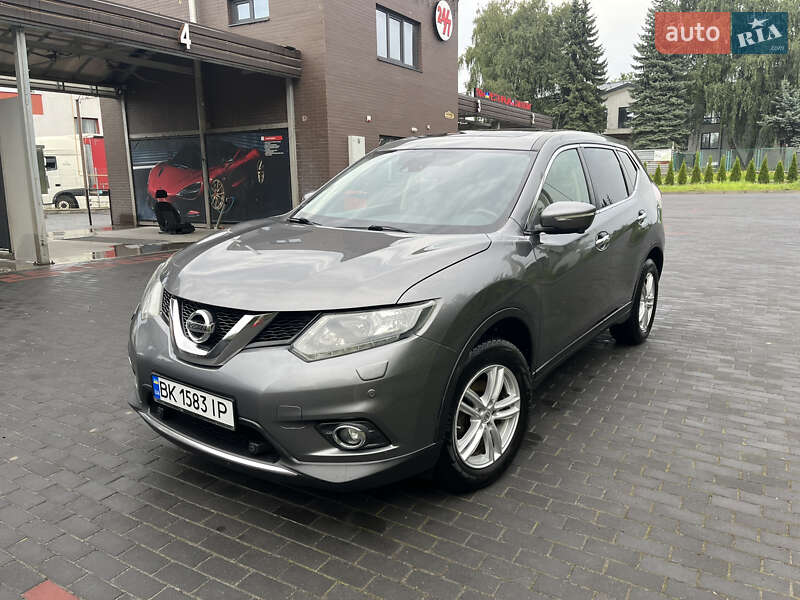 Позашляховик / Кросовер Nissan X-Trail 2015 в Рівному