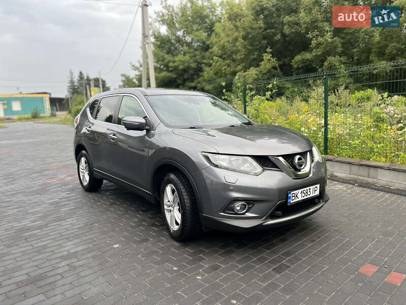 Позашляховик / Кросовер Nissan X-Trail 2015 в Рівному