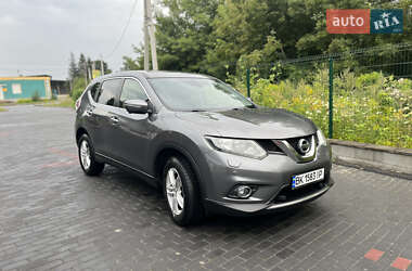 Внедорожник / Кроссовер Nissan X-Trail 2015 в 