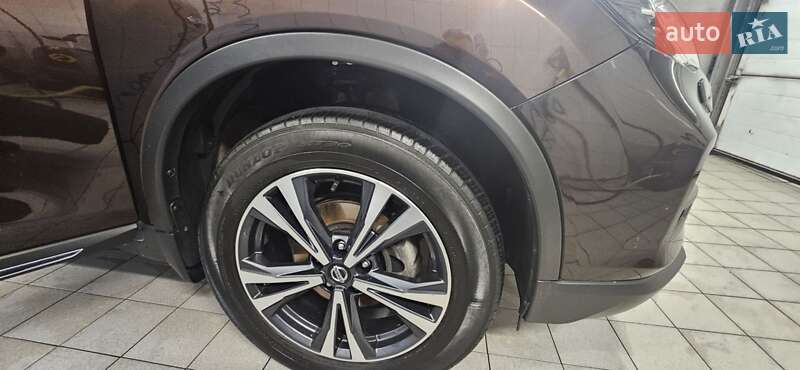 Внедорожник / Кроссовер Nissan X-Trail 2021 в Косове