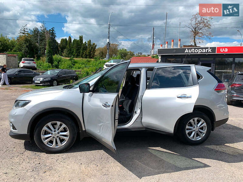 Внедорожник / Кроссовер Nissan X-Trail 2016 в Виннице