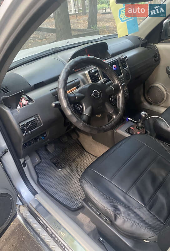 Внедорожник / Кроссовер Nissan X-Trail 2005 в Днепре