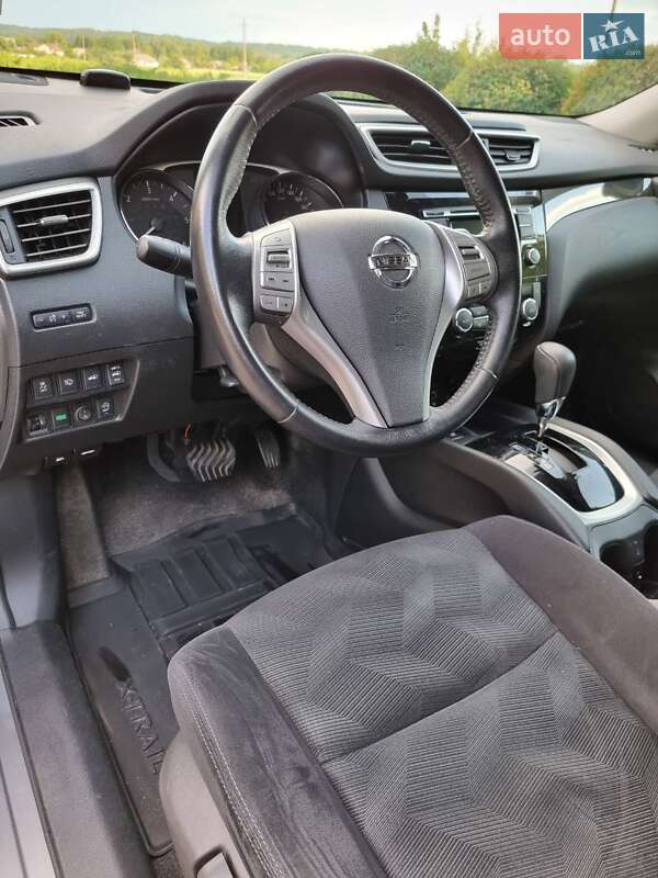 Внедорожник / Кроссовер Nissan X-Trail 2017 в Богуславе