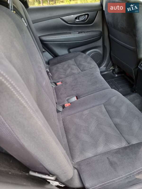 Внедорожник / Кроссовер Nissan X-Trail 2017 в Богуславе