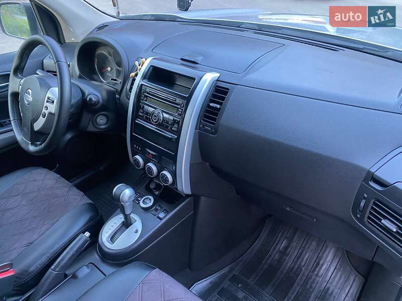 Внедорожник / Кроссовер Nissan X-Trail 2009 в Виннице