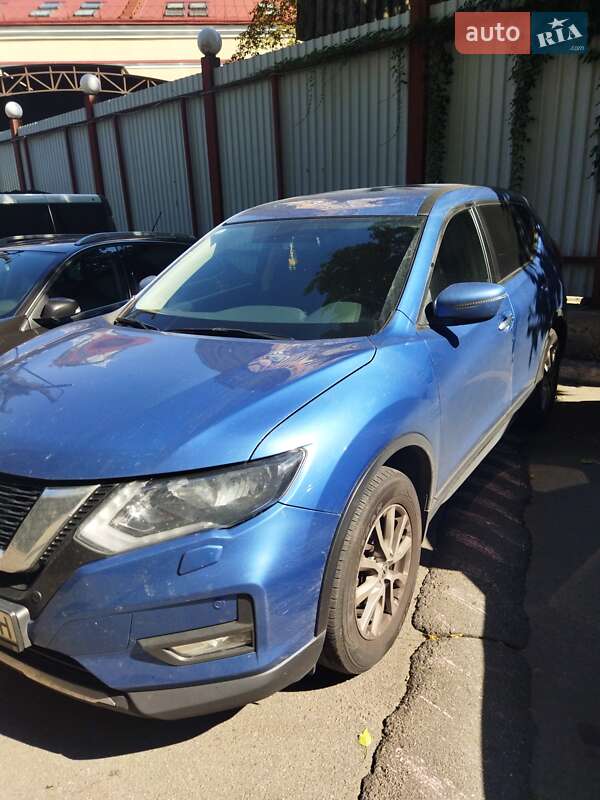 Внедорожник / Кроссовер Nissan X-Trail 2018 в Киеве