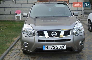 Внедорожник / Кроссовер Nissan X-Trail 2013 в Черновцах