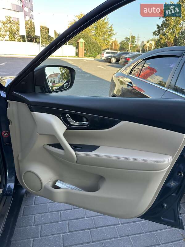 Позашляховик / Кросовер Nissan X-Trail 2015 в Харкові