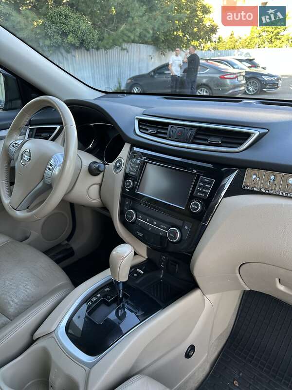 Позашляховик / Кросовер Nissan X-Trail 2015 в Харкові