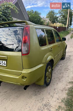 Внедорожник / Кроссовер Nissan X-Trail 2003 в 