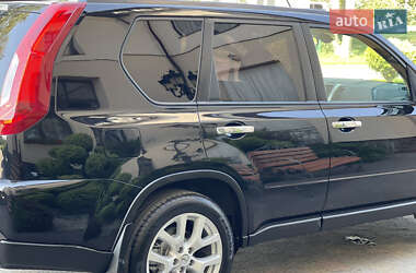 Позашляховик / Кросовер Nissan X-Trail 2012 в 