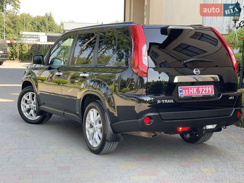 Внедорожник / Кроссовер Nissan X-Trail 2012 в Стрые
