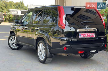 Позашляховик / Кросовер Nissan X-Trail 2012 в 