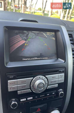 Позашляховик / Кросовер Nissan X-Trail 2012 в 
