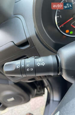 Позашляховик / Кросовер Nissan X-Trail 2012 в 