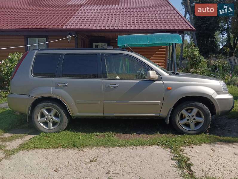 Внедорожник / Кроссовер Nissan X-Trail 2002 в Звягеле
