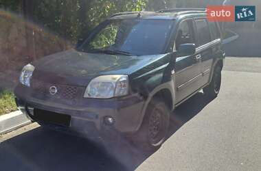 Позашляховик / Кросовер Nissan X-Trail 2004 в Києві