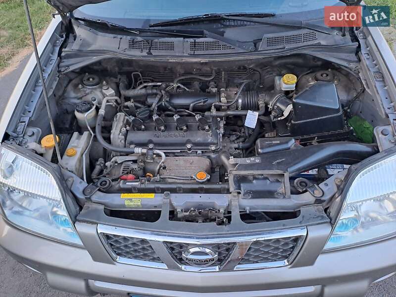 Позашляховик / Кросовер Nissan X-Trail 2006 в Володимирі