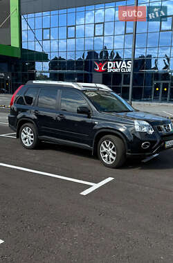 Внедорожник / Кроссовер Nissan X-Trail 2014 в Киеве