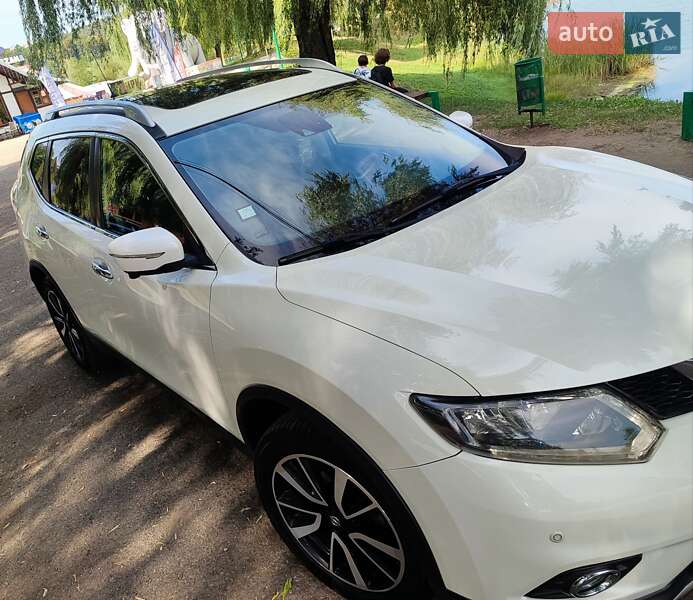 Внедорожник / Кроссовер Nissan X-Trail 2017 в Надворной