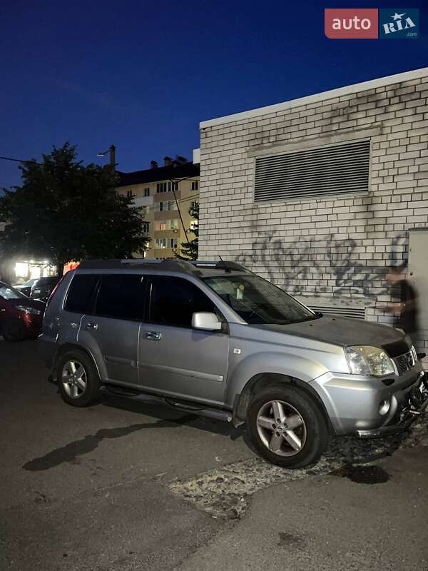 Внедорожник / Кроссовер Nissan X-Trail 2005 в Киеве фото 5 Внедорожник / Кроссовер Nissan X-Trail 2005 в Киеве