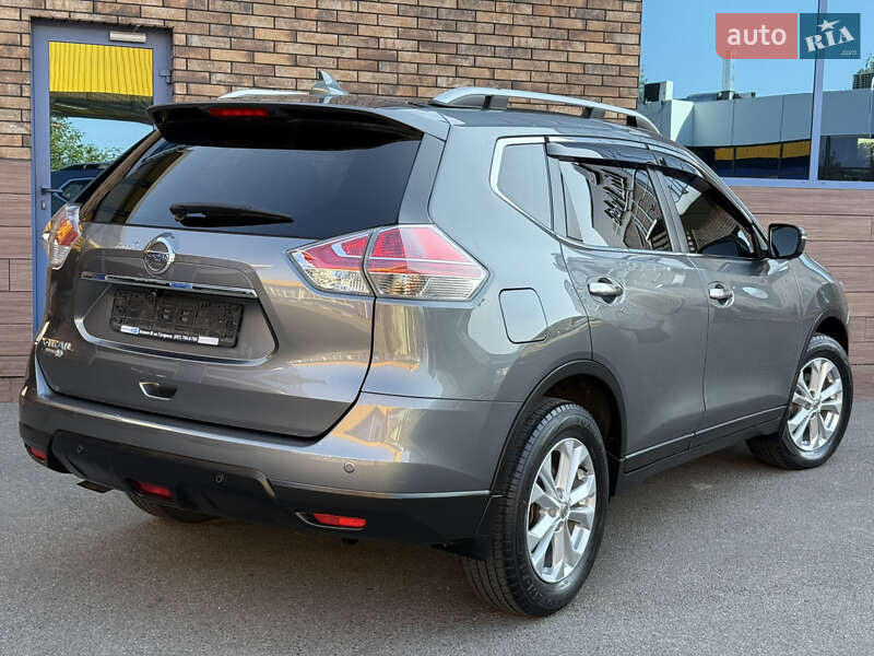Внедорожник / Кроссовер Nissan X-Trail 2016 в Киеве