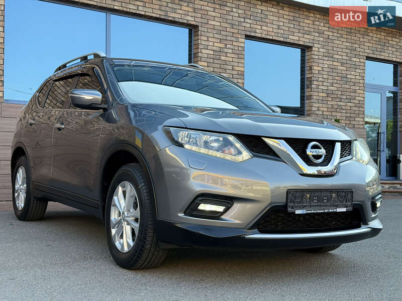 Внедорожник / Кроссовер Nissan X-Trail 2016 в Киеве