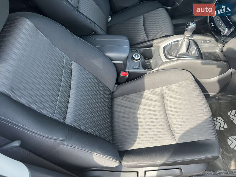 Внедорожник / Кроссовер Nissan X-Trail 2021 в Киеве