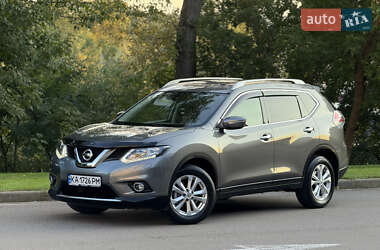 Внедорожник / Кроссовер Nissan X-Trail 2016 в Киеве
