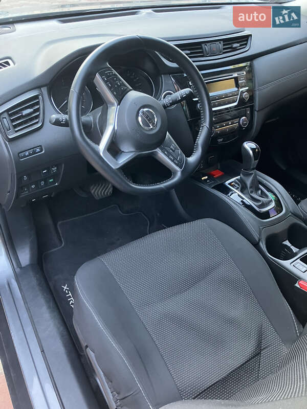 Позашляховик / Кросовер Nissan X-Trail 2020 в Лохвиці